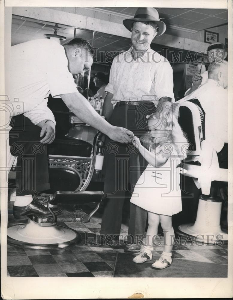 1948 Press Photo Jimmy Geiger three year old tomboy Norbert Geiger calls it son - Historic Images