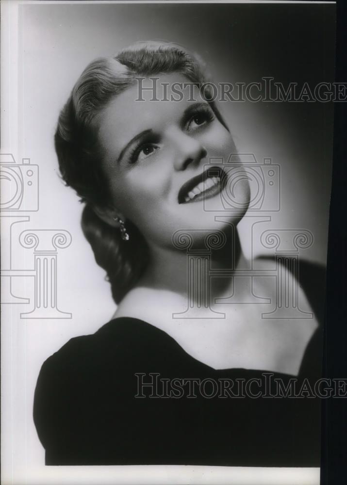 1951 Press Photo Soprano Frances Yeend - cvp20133 - Historic Images