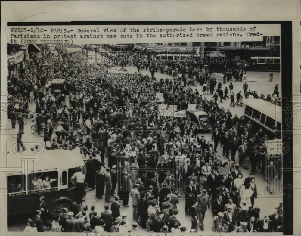 1947 Press Photo The general view of the strike in Paris - Historic Images