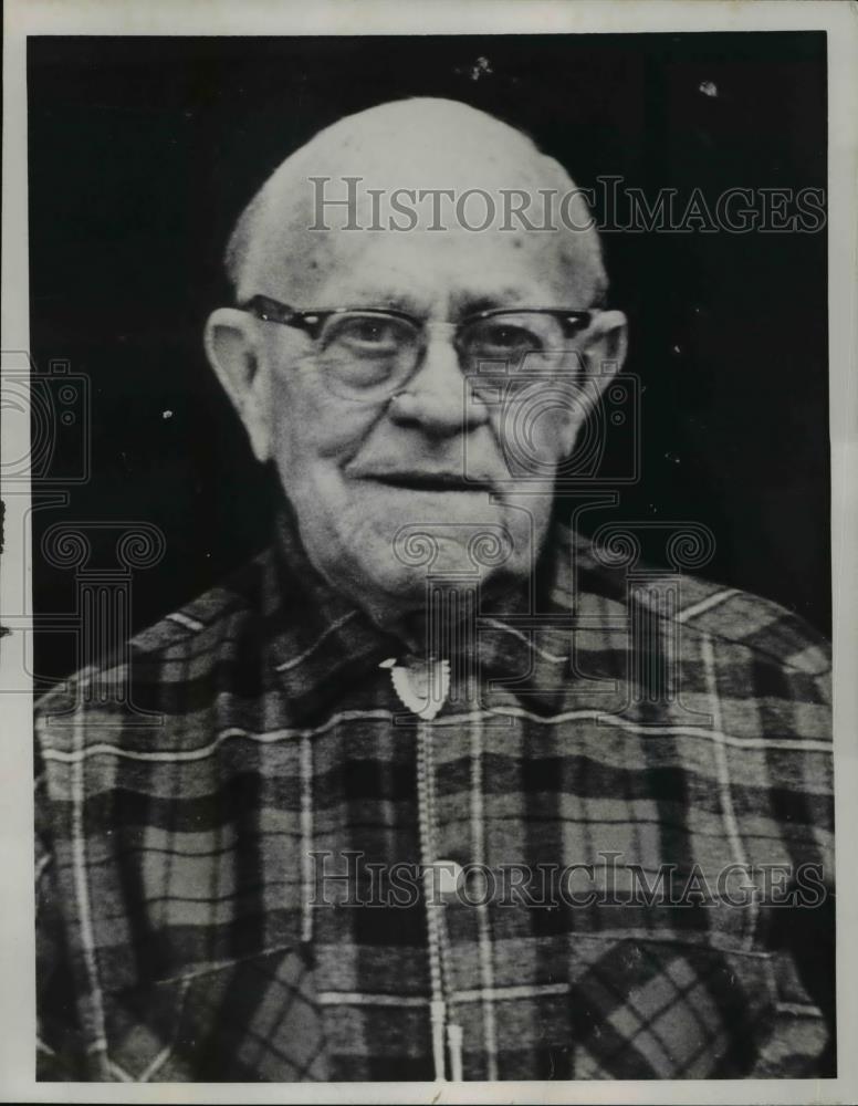 1969 Press Photo Portrait of Mr. Walter V. Aerni - Historic Images