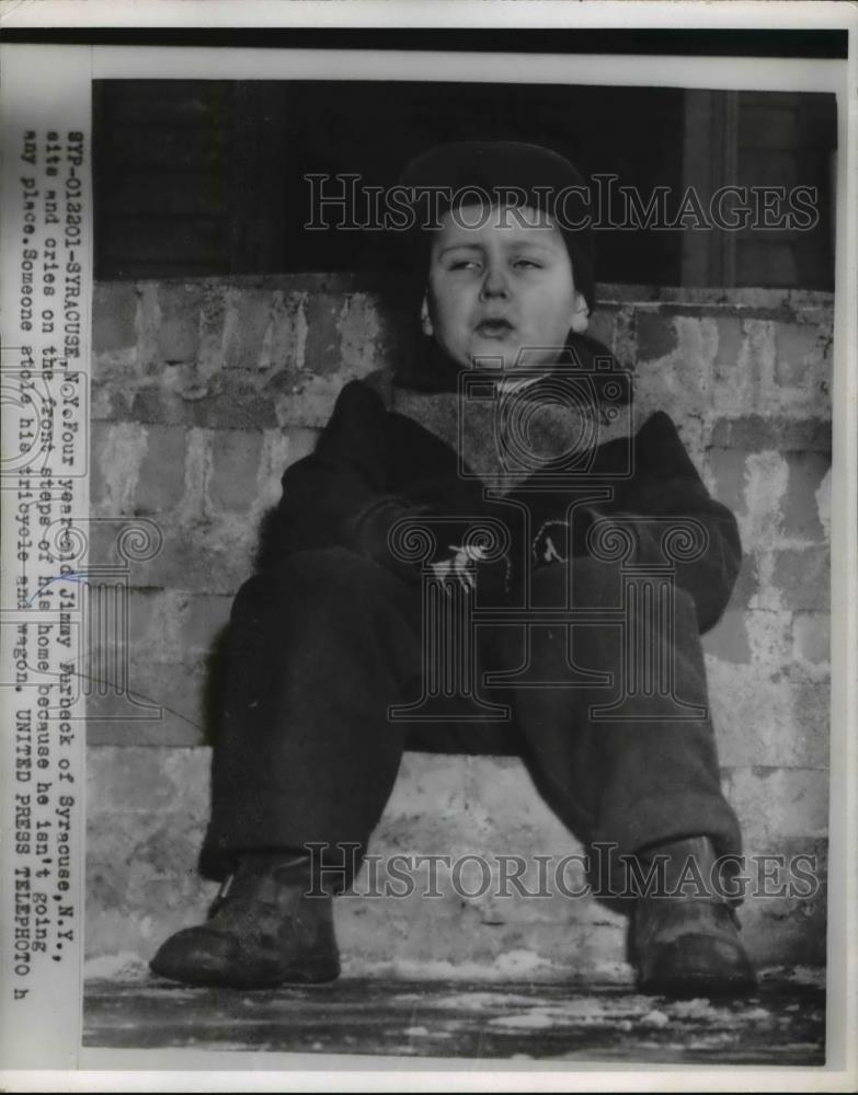 1955 Press Photo Jimmy Furbeck on Steps of Syracuse Home - Historic Images