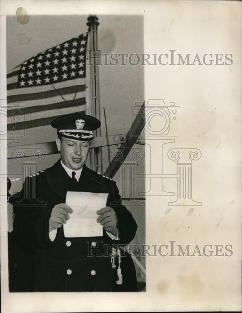 1936 Press Photo Charles P. Cecil Commander of New Destroyer U.S.S. Cummings - Historic Images