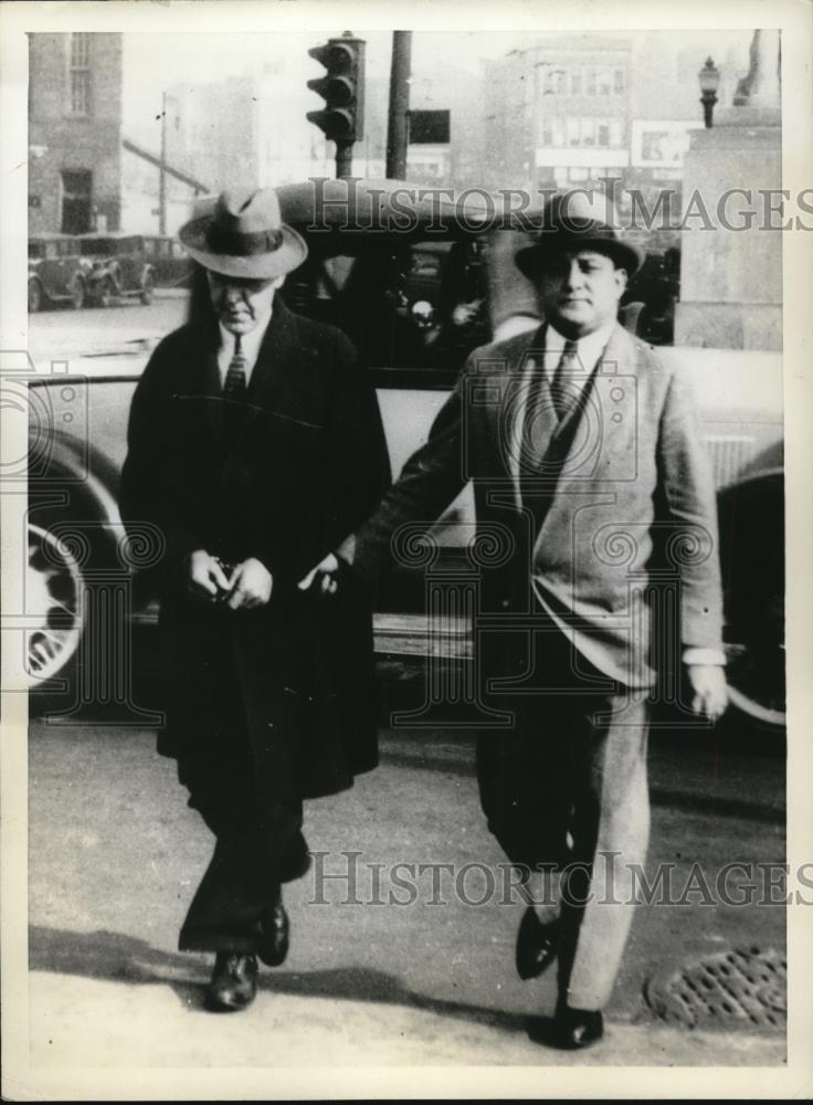 1934 Press Photo Walter E.Henry charged of extortion Letter to Daniel Willard. - Historic Images