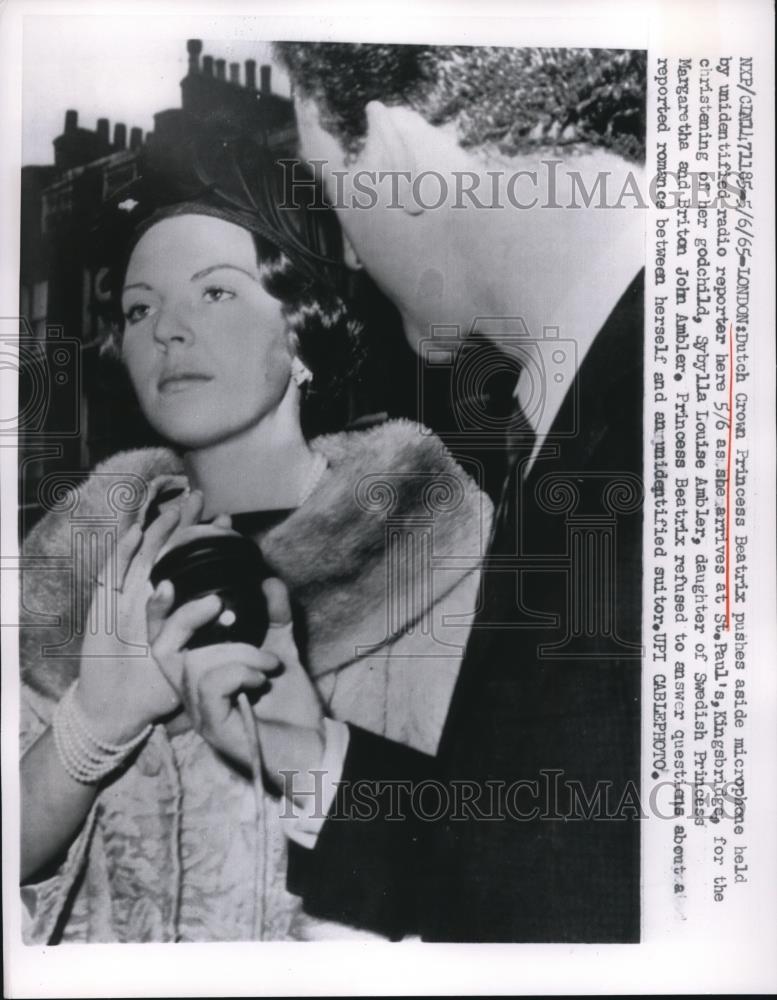 1965 Press Photo London Dutch Princess Beatrix for god cj=hild&#39;s christening - Historic Images