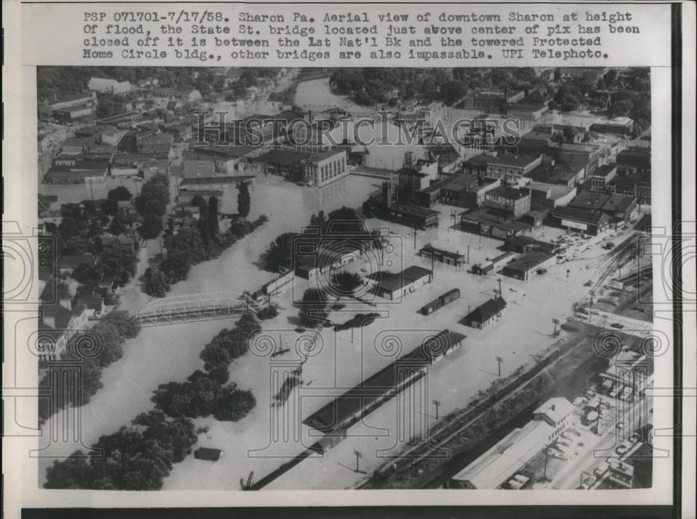 1958 Press Photo The aerial view of the downtown Sharon at the height of flood - Historic Images