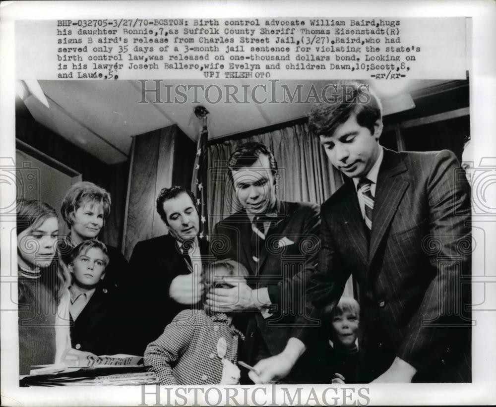 1970 Press Photo Boston Wm Baird daughter Ronnie, Sheriff Tom Eisenstadt - Historic Images