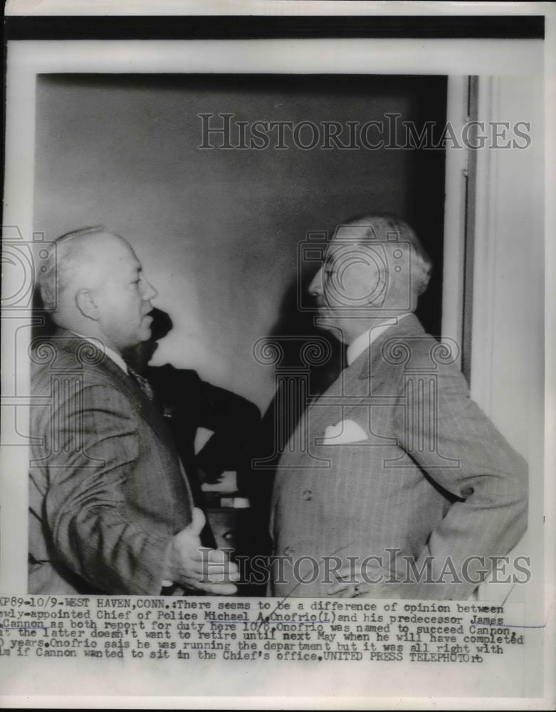 1954 Press Photo Michael Onofrio and James Cannon talking - Historic Images