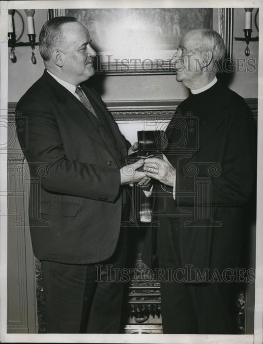 1935 Press Photo Dr John F Steen of Masons & Raymond Knoepple - Historic Images