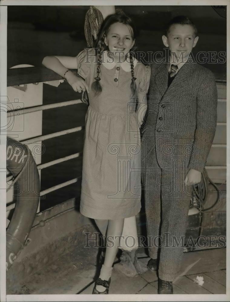1937 Press Photo Inge Franz age 13 & Carl R Doehnel age 15 - Historic Images