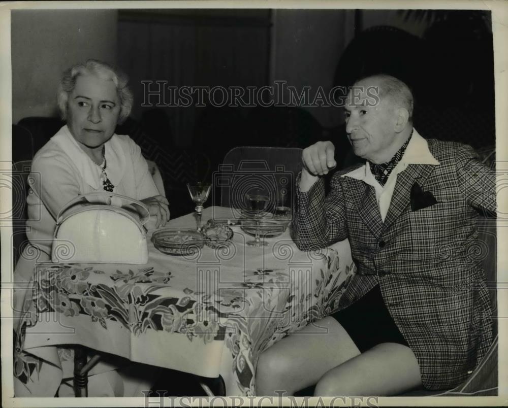 1939 Press Photo Palm Beach Fla NY atty Max Steuer &amp; wife attend a party - Historic Images