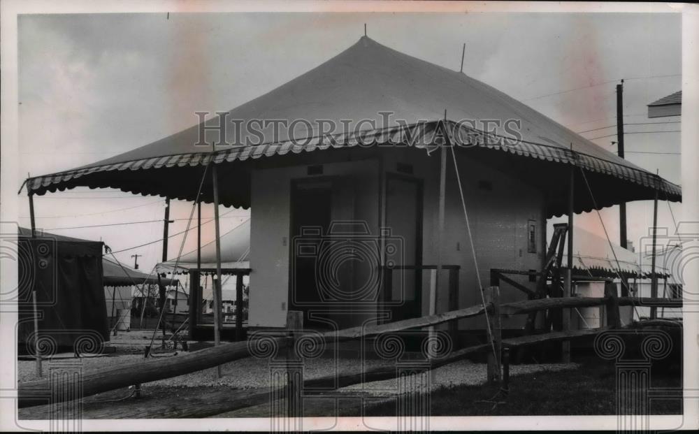 1963 Press Photo Prefabricated house by National HOmes Corp - Historic Images