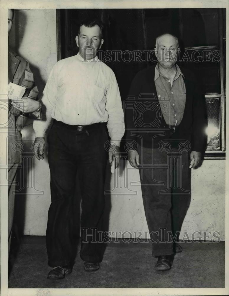 1938 Press Photo Robert E. Bollinger and Robert Graham, were formally charged - Historic Images