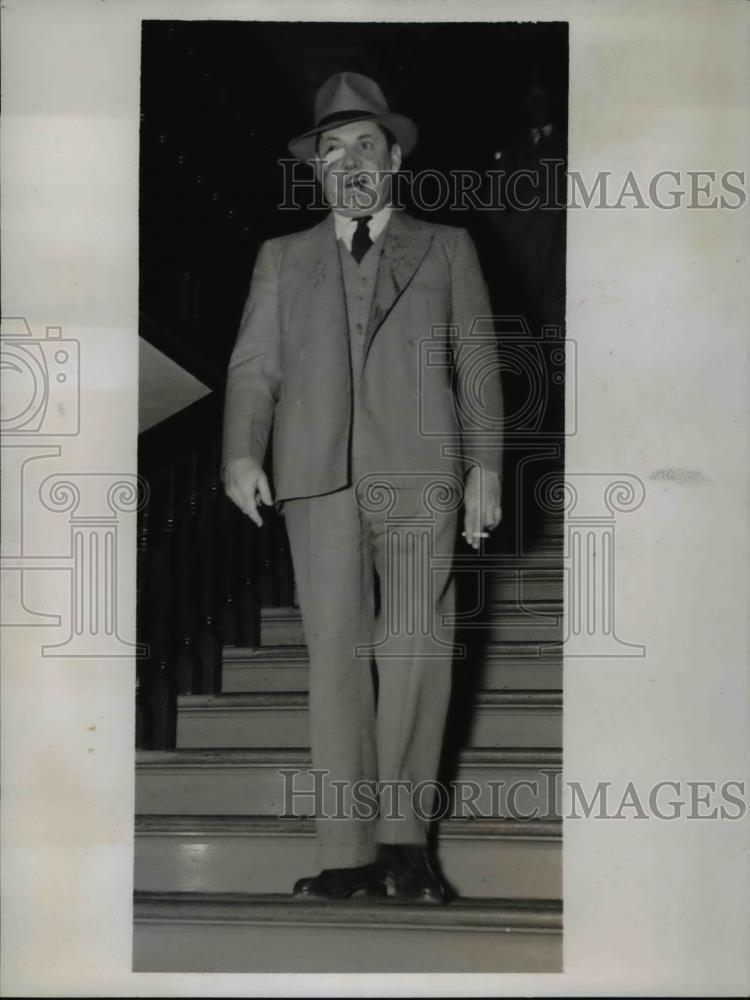 1935 Press Photo Self-styled investigator Edgar Dudley - Historic Images