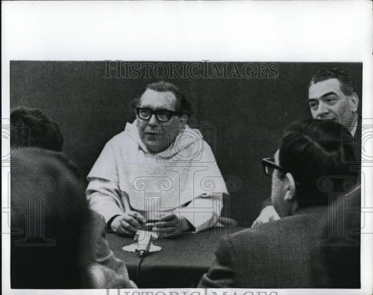 1969 Press Photo French monk Charles Boulogne & a heart transplant recipient - Historic Images