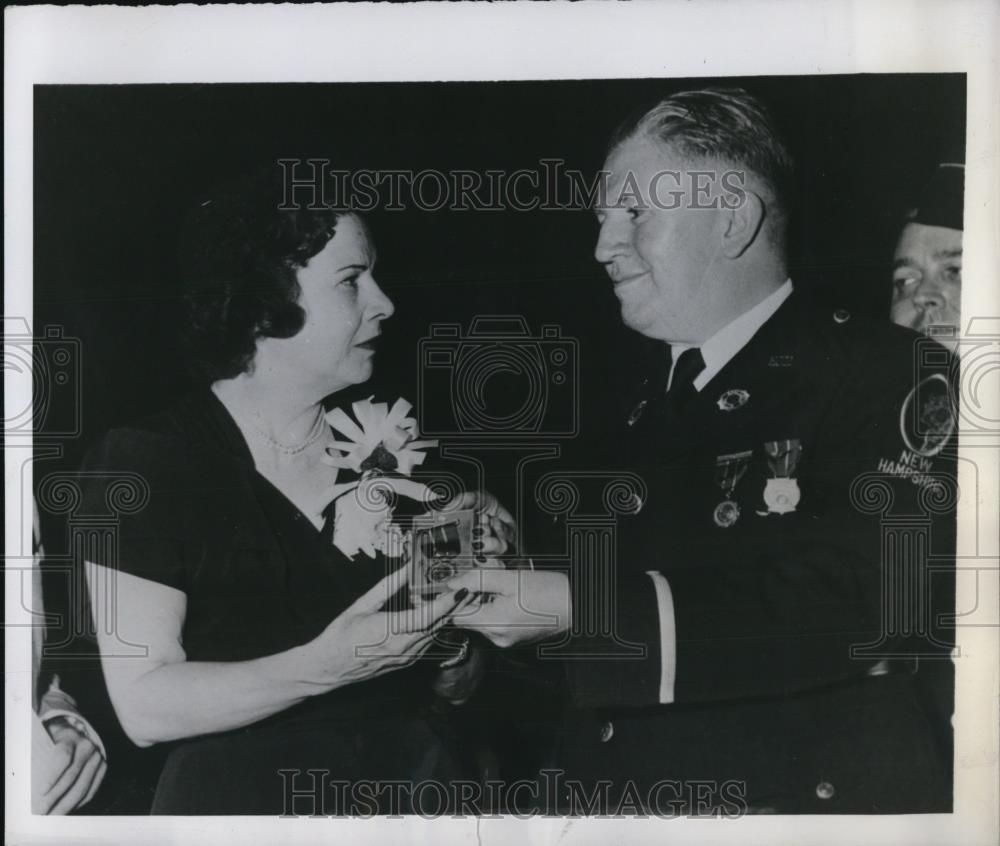 1949 Press Photo American Legion Honored Mrs.Ruth During legion Convetion - Historic Images