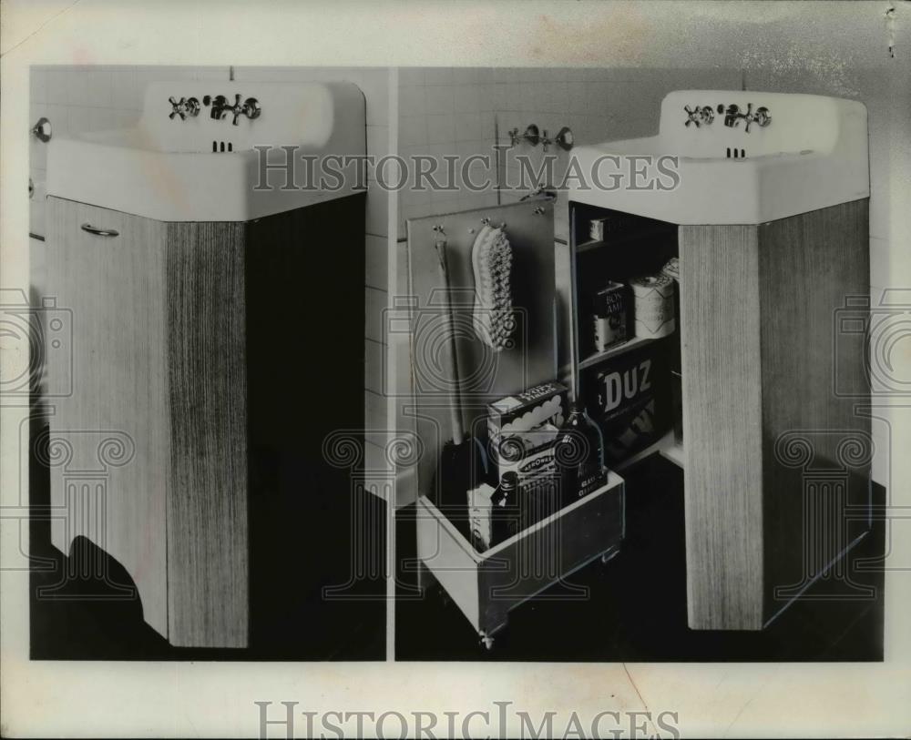 Press Photo Lavatory Enclosure - Historic Images