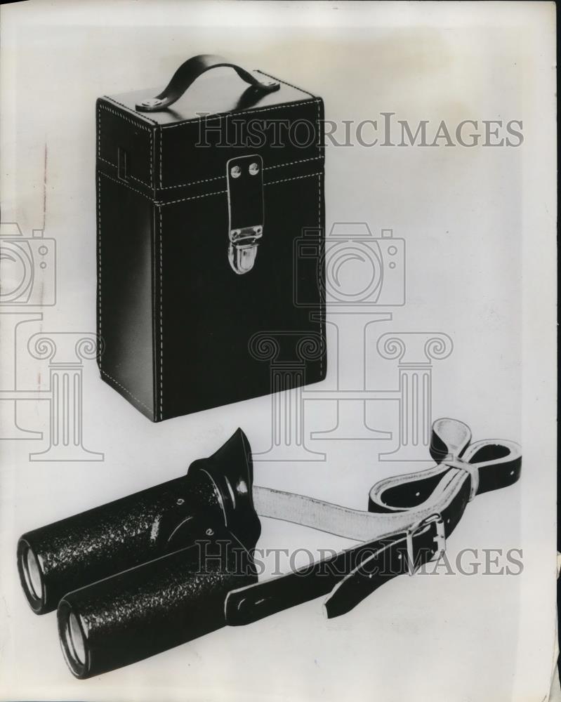 1954 Press Photo Mine Safety Appliance Company Smokescope and carrying case - Historic Images