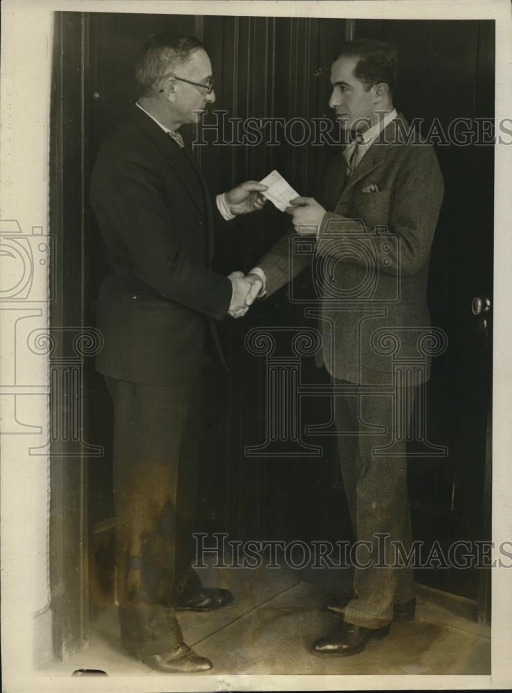 1925 Press Photo Vincent de Pascal convict at Sing Sing &amp; Nat Rothstein - Historic Images