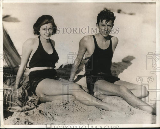 1932 Press Photo Otis Welss, McCall's Magazine editor with his wife - Historic Images