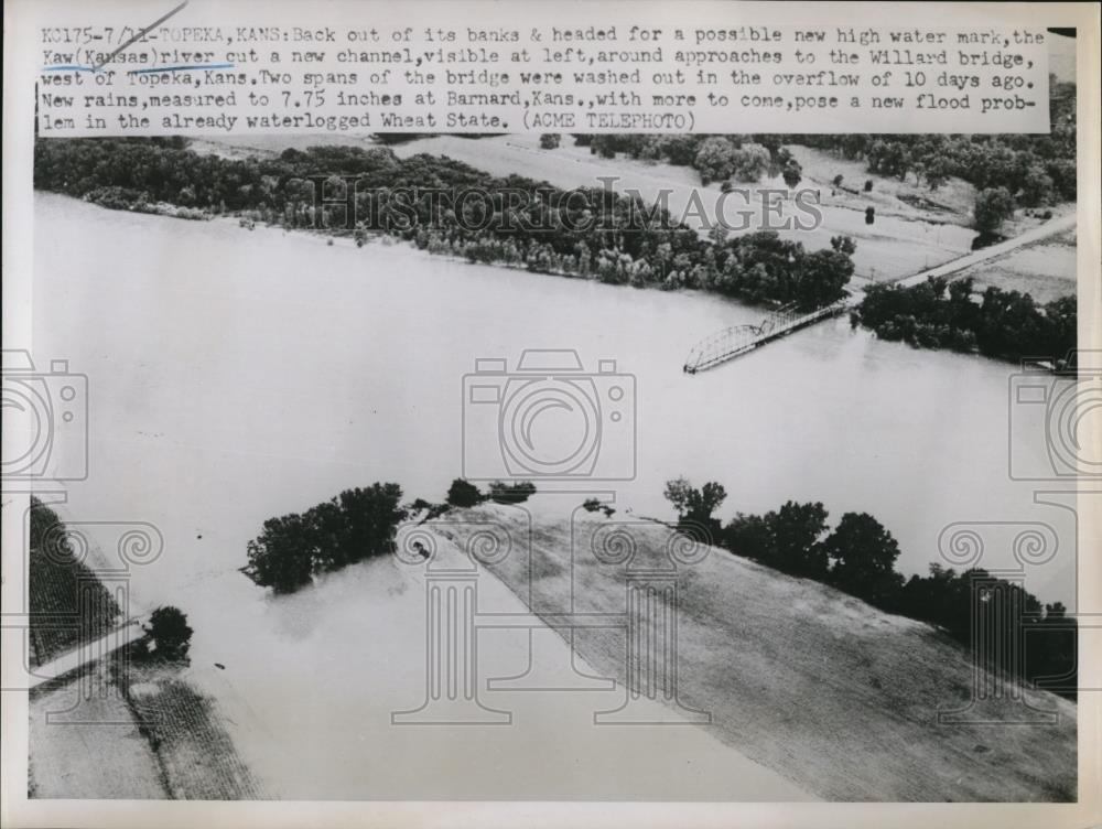 1961 Press Photo Kaw River cut a new channel, visible around approaches to the - Historic Images