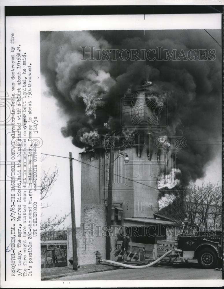 1963 Press Photo Pekin Ill THe Hasenwinkle Company Elevator was destroyed by - Historic Images