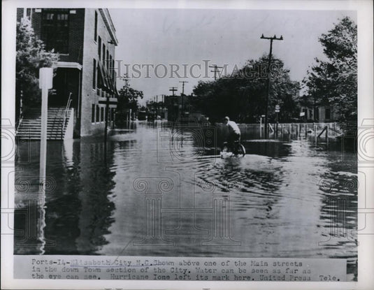 1955 Press Photo Elizabeth City N.C, down town section of the city flooded. - Historic Images