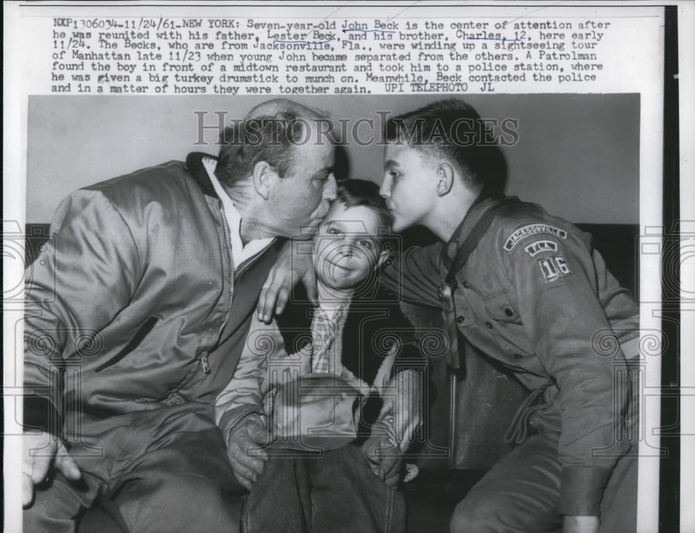 1961 Press Photo Reunited - Historic Images
