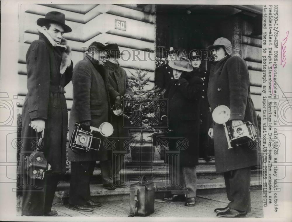 1953 Press Photo Photographers wait for President Dwight Eisenhower - Historic Images