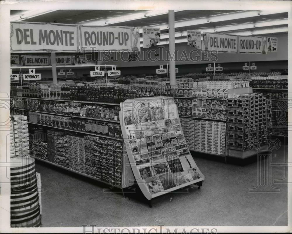 1957 Press Photo Store View of Pick-n-Pay At Detroit. - Historic Images