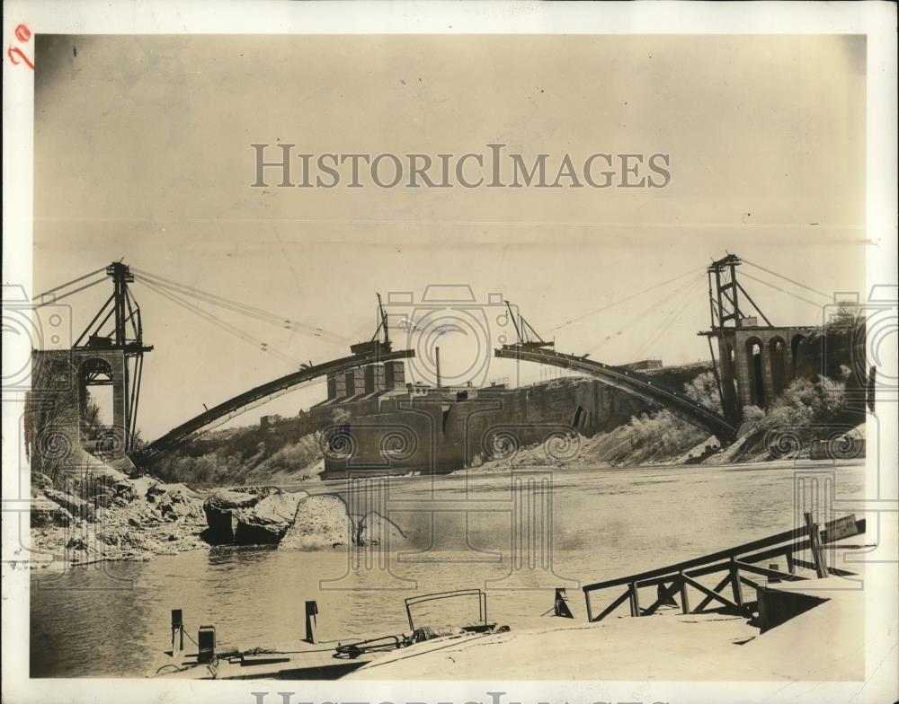 1941 Press Photo Rainbow bridge construction at Niagara Falls NY - Historic Images