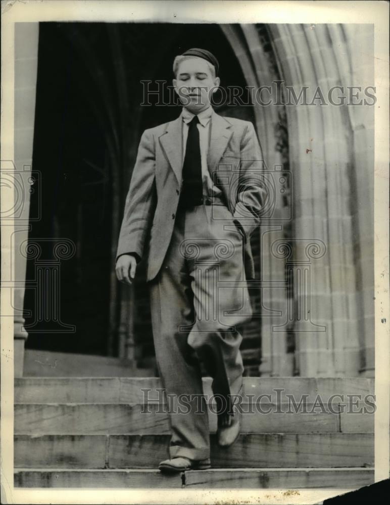 1937 Press Photo Princeton NJ John L Lewis son of labor leader pictured leaving - Historic Images