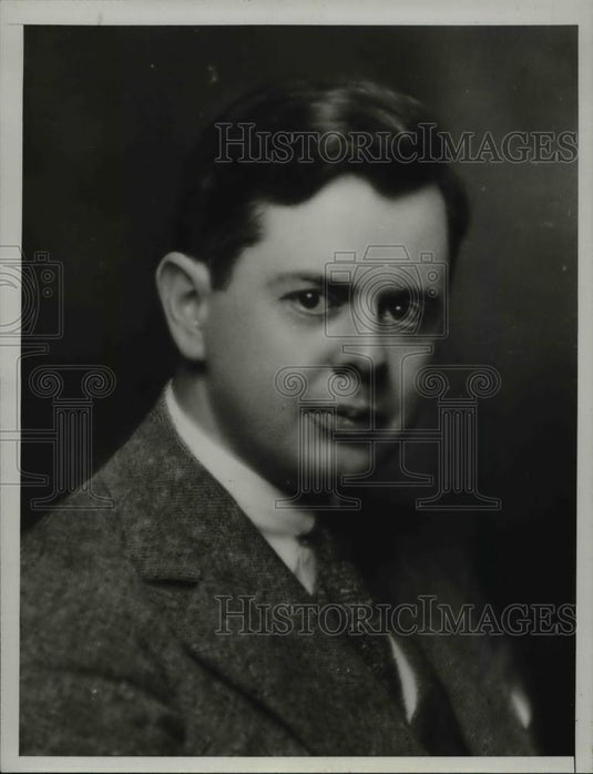 1935 Press Photo Dr. Ernest Campbell MacMillau of Toronto, Canada - Historic Images