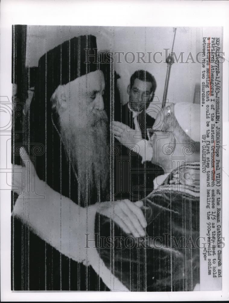 1963 Press Photo Pope Paul VI &amp; Patriarch Athenagoras I in historic meeting - Historic Images