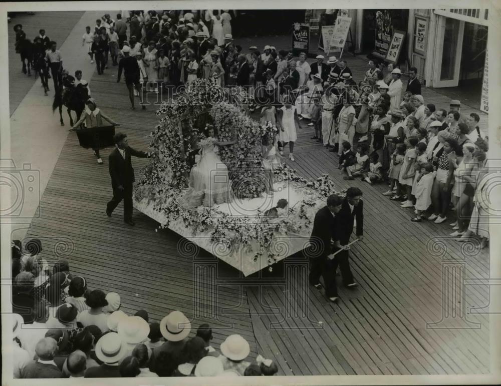 1934 Press Photo The floats in the Wildwood Baby Parade - Historic Images