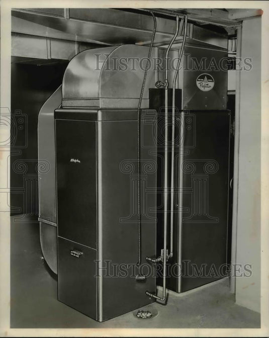 1956 Press Photo The perfection's Gas Furnace & electric air cooled cooling unit - Historic Images