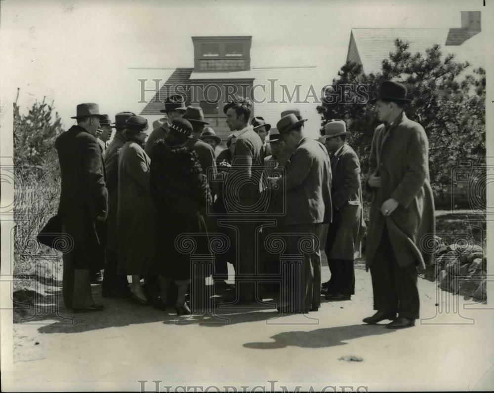 1933 Press Photo Spokesman for kidnapped girl&#39;s family William Lee - Historic Images