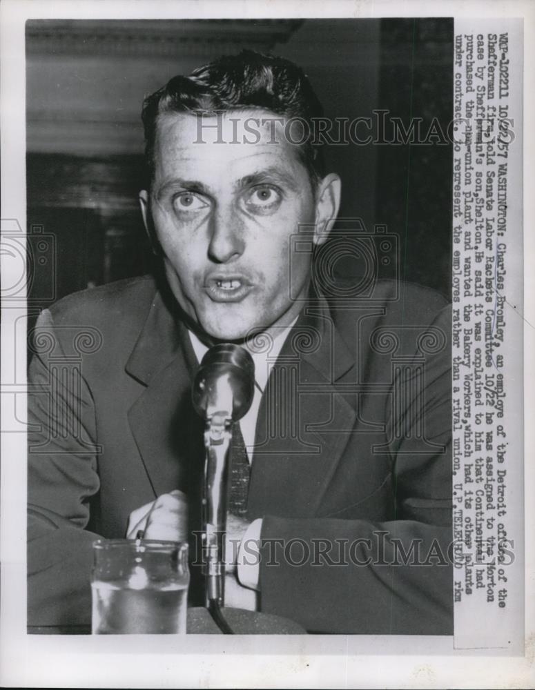 1957 Press Photo Shefferman firm Charles Bromley to Morton case by Shelton - Historic Images