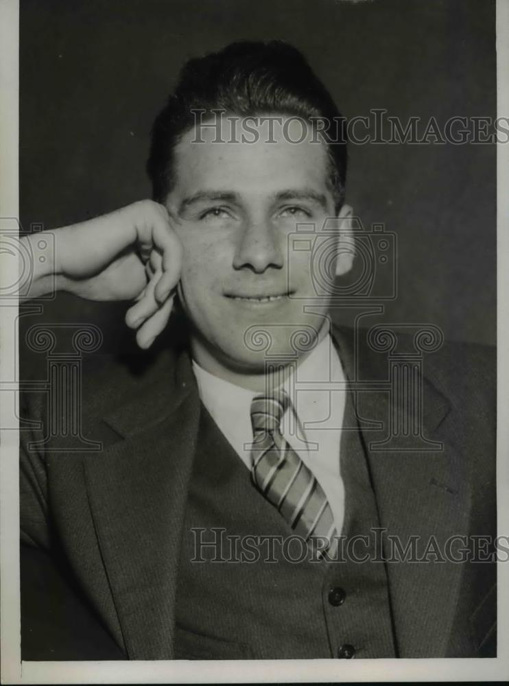 1935 Press Photo Portrait of Manderville Zenge - Historic Images