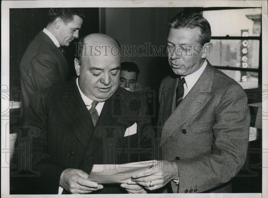 1938 Press Photo Howard C Hopson, Utilities Head and Attorney at S.E.C. Hearing. - Historic Images