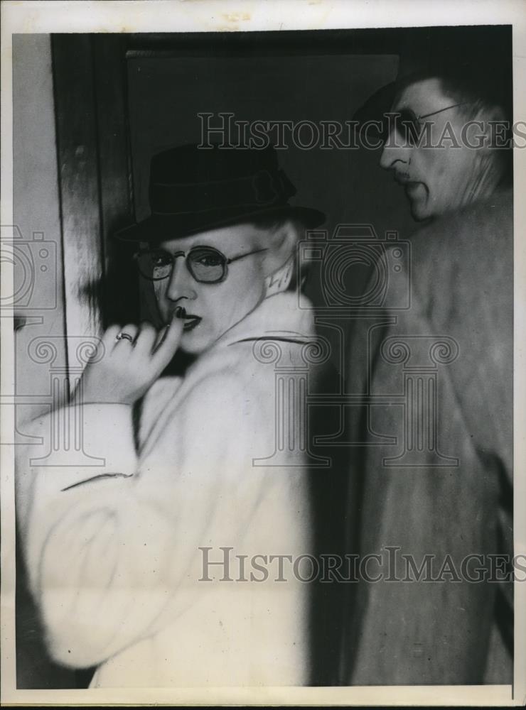 1946 Press Photo Fresno Attorney Melvina A. Steward, Husband Irving W. - Historic Images