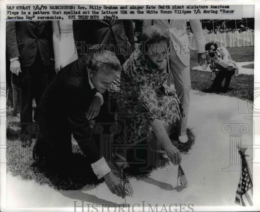 1970 Press Photo Wash DC Rev Billy Graham & singer Kate Smith at Honor America - Historic Images
