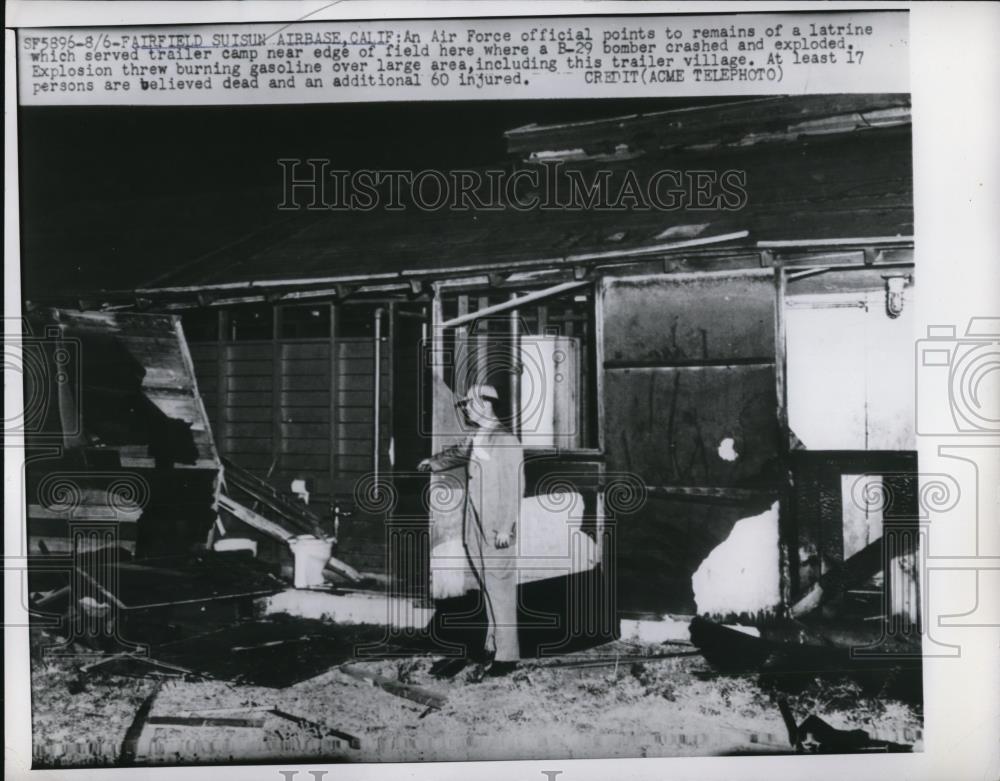 1950 Press Photo Air Force Official on B-29 Bomber Crash Site - Historic Images