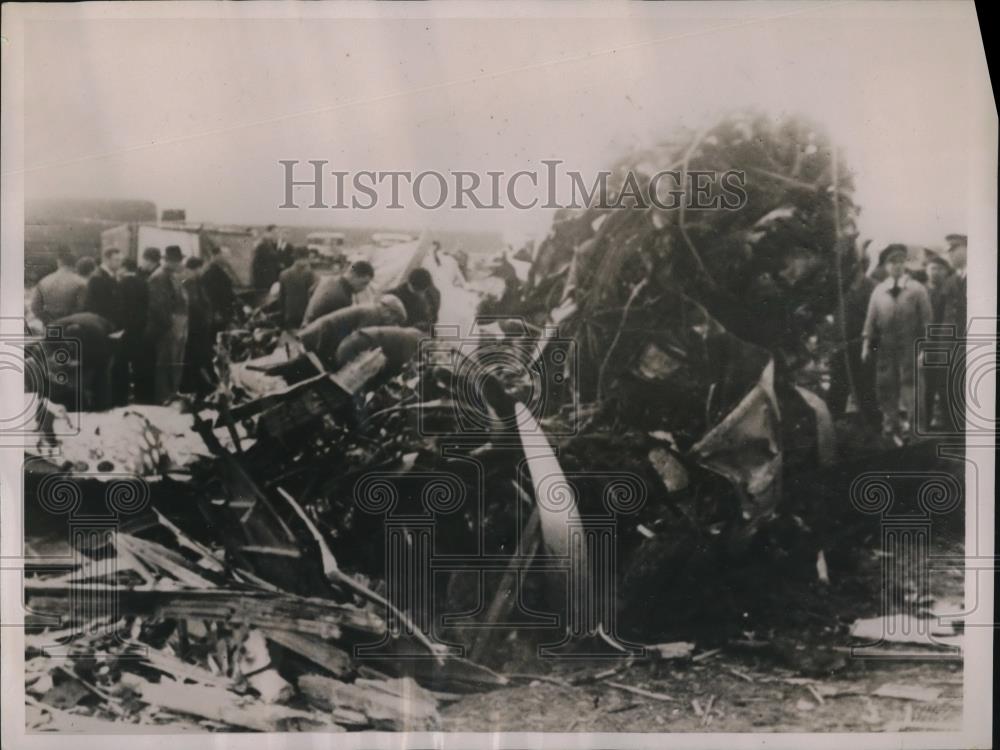 1937 Press Photo Belgian plane wreck at Algeria killed 11 - Historic Images