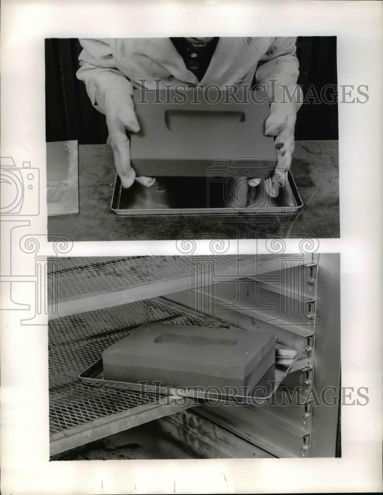 1958 Press Photo Cutline work after dying die preform is place in pan of resin - Historic Images