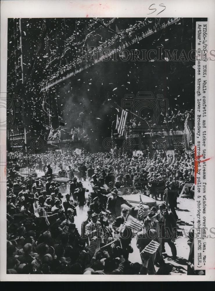 1951 Press Photo Confetti and Tape stream from windows overhead Gen. MacArthur - Historic Images