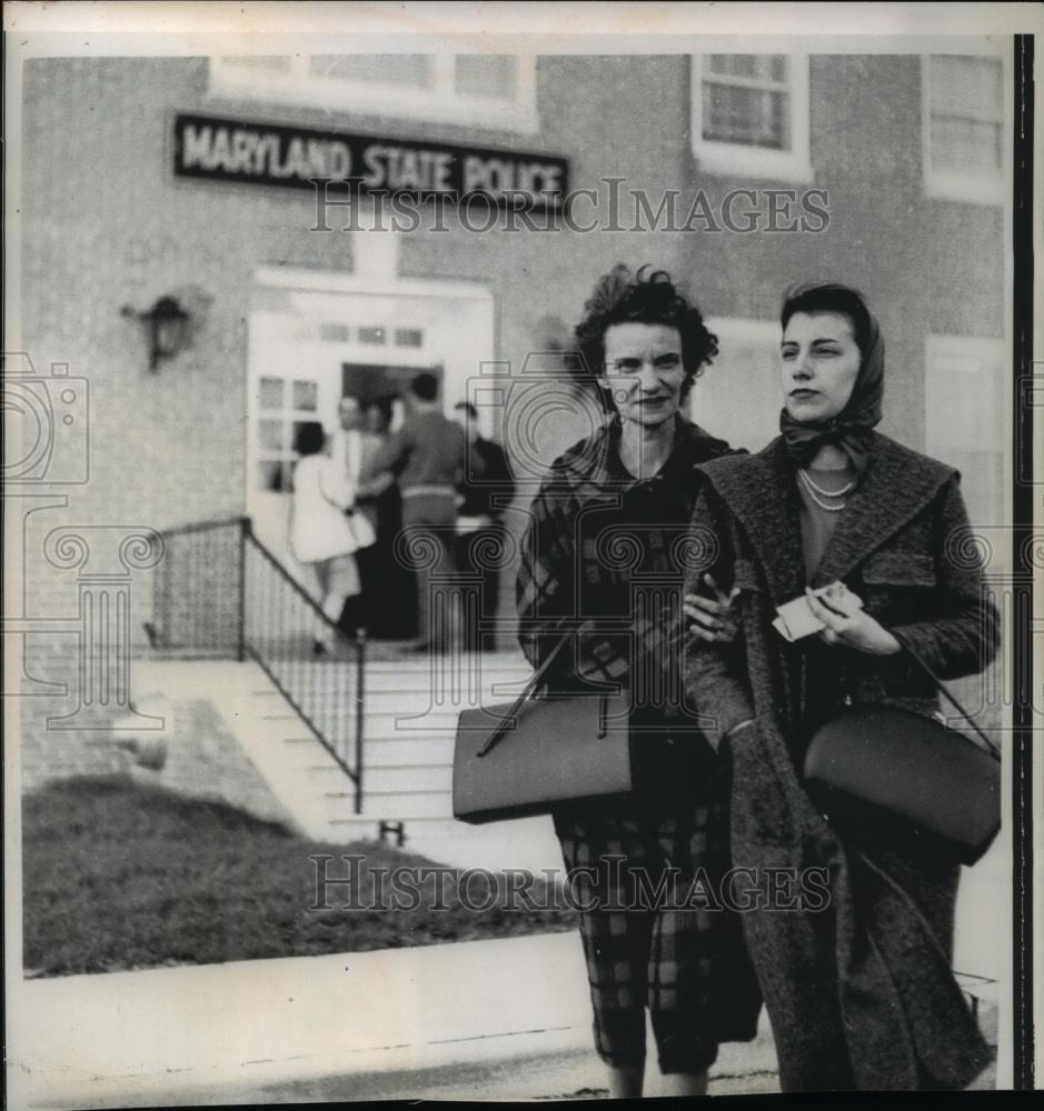 1962 Press Photo Mary Ann Soos with her mother, Mrs. William Soos - Historic Images