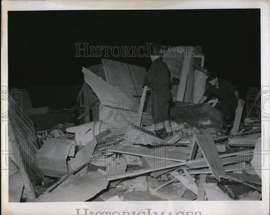 1946 Press Photo River Rouge, Michigan, Tornado Damage - Historic Images