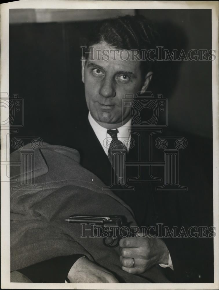 1936 Press Photo Detective Ralph Kennedy - Historic Images