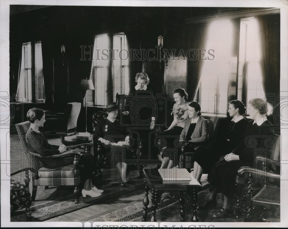 1935 Press Photo Lady Rita McGoldbrick, MP McArdle,R Walters, L Reilly - Historic Images