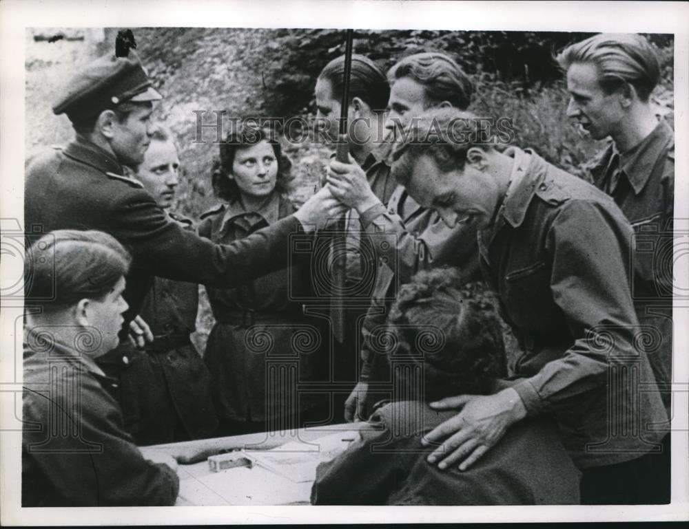 1953 Press Photo People&#39;s police &amp; Free German Youths at training - Historic Images